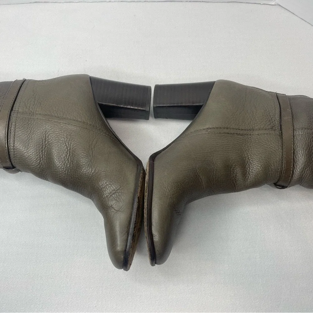 Pre-Loved Taupe Leather Riding Boots Block Heel Back Zip Tall Heritage Style 8.5